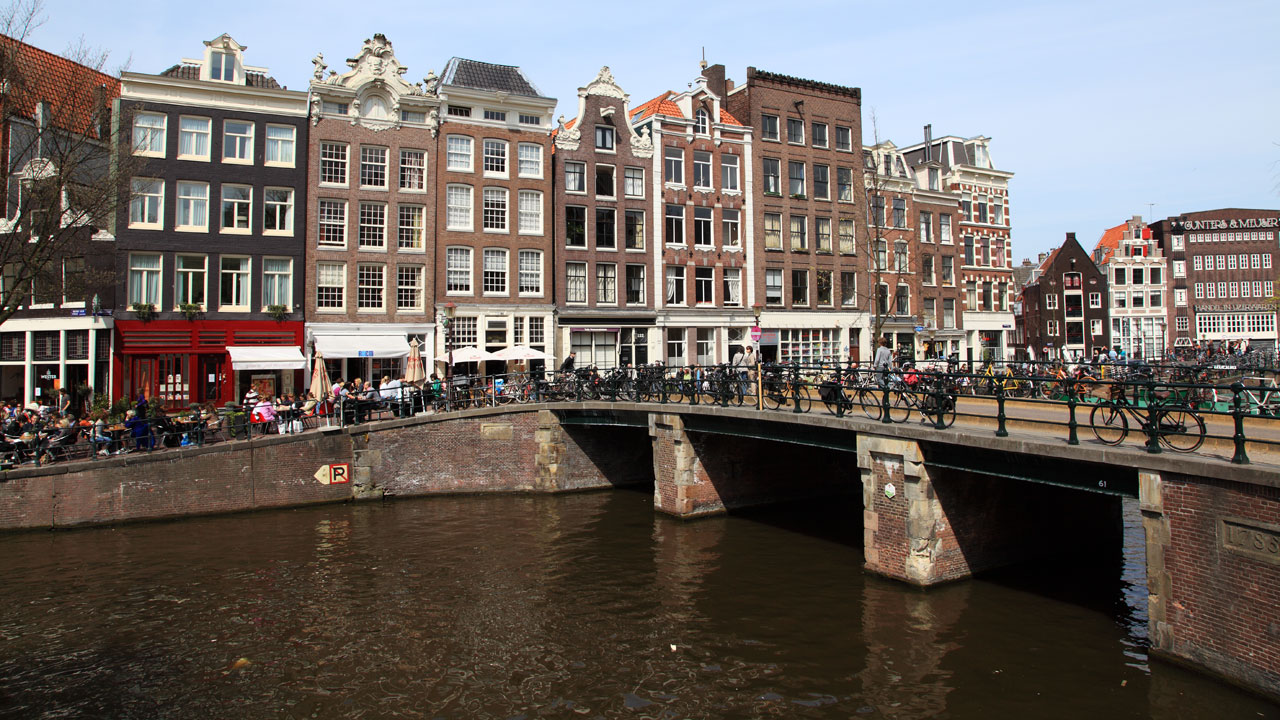 Amsterdamas,  Architektūra,  Dviračiai,  Plyta,  Pastatas,  Kanalas,  Miestas,  Olandų,  Holland,  Tiltas