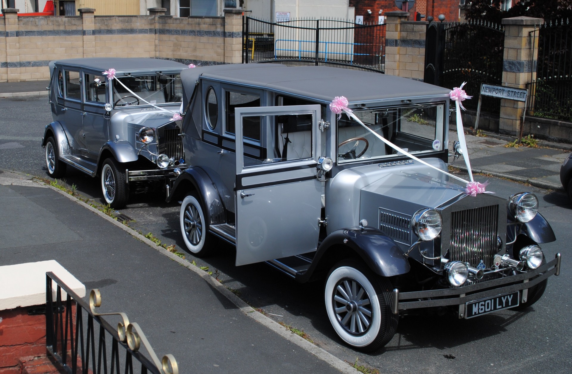 Vestuvės,  Automobilis,  Vintage,  Senas,  Rolls-Royce,  Sidabras,  2 Vestuviniai Automobiliai, Nemokamos Nuotraukos,  Nemokama Licenzija