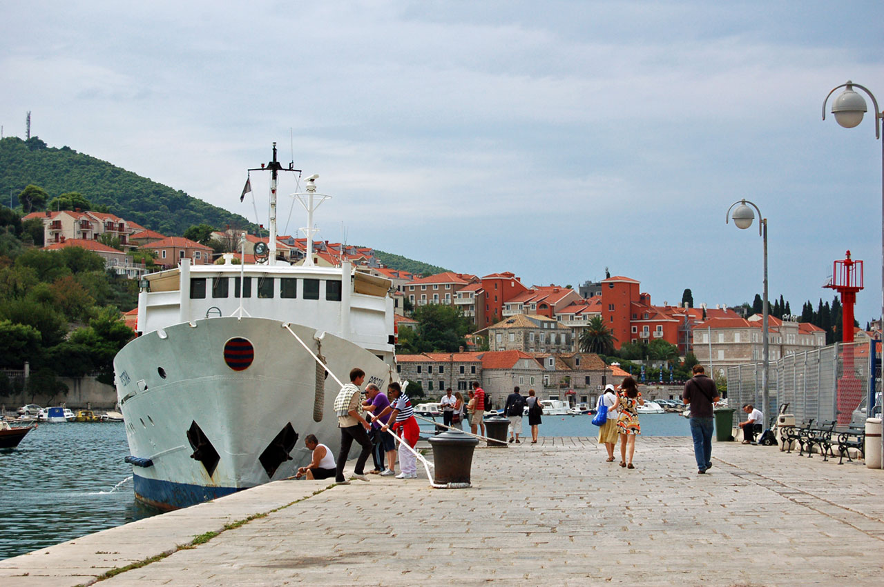 Uostas,  Įlanka,  Laivai,  Valtys,  Žmonės,  Jūra,  Vanduo,  Dubrovnik,  Kroatija,  Dubrovnik Uostas