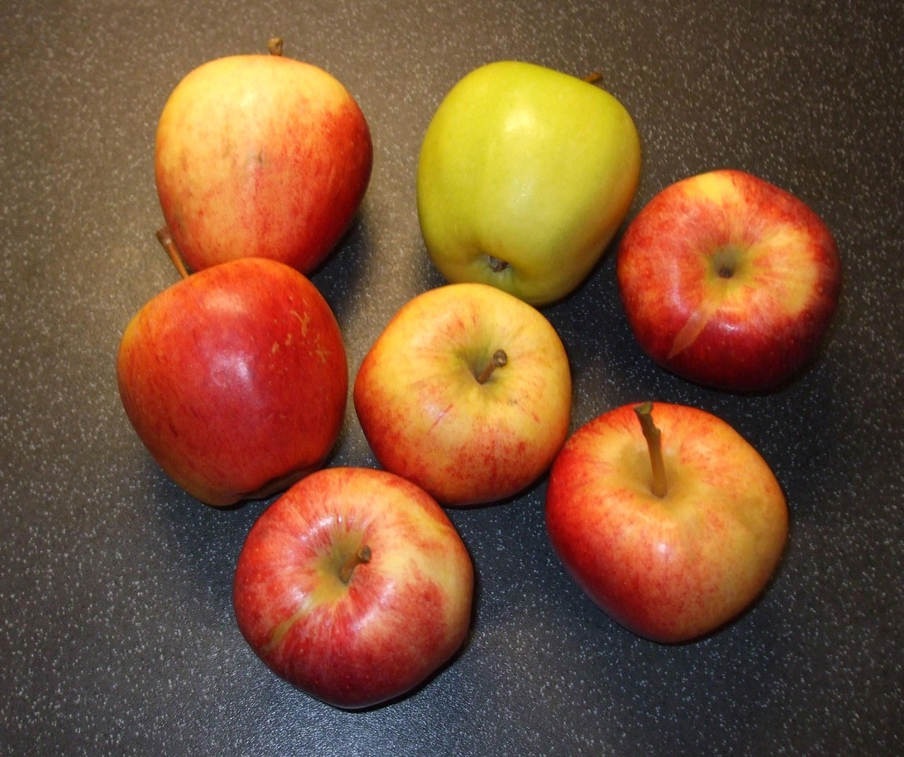 Obuoliai,  Vaisiai,  Maistas,  Septyni Obuoliai, Nemokamos Nuotraukos,  Nemokama Licenzija