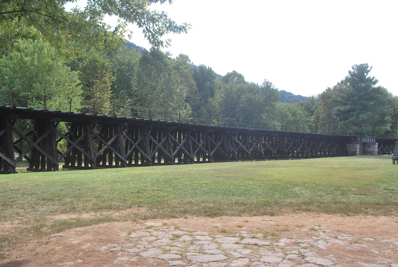 Tressel,  Traukinys,  Geležinkelis,  Takelius,  Padidėjęs,  Traukite Tressel, Nemokamos Nuotraukos,  Nemokama Licenzija