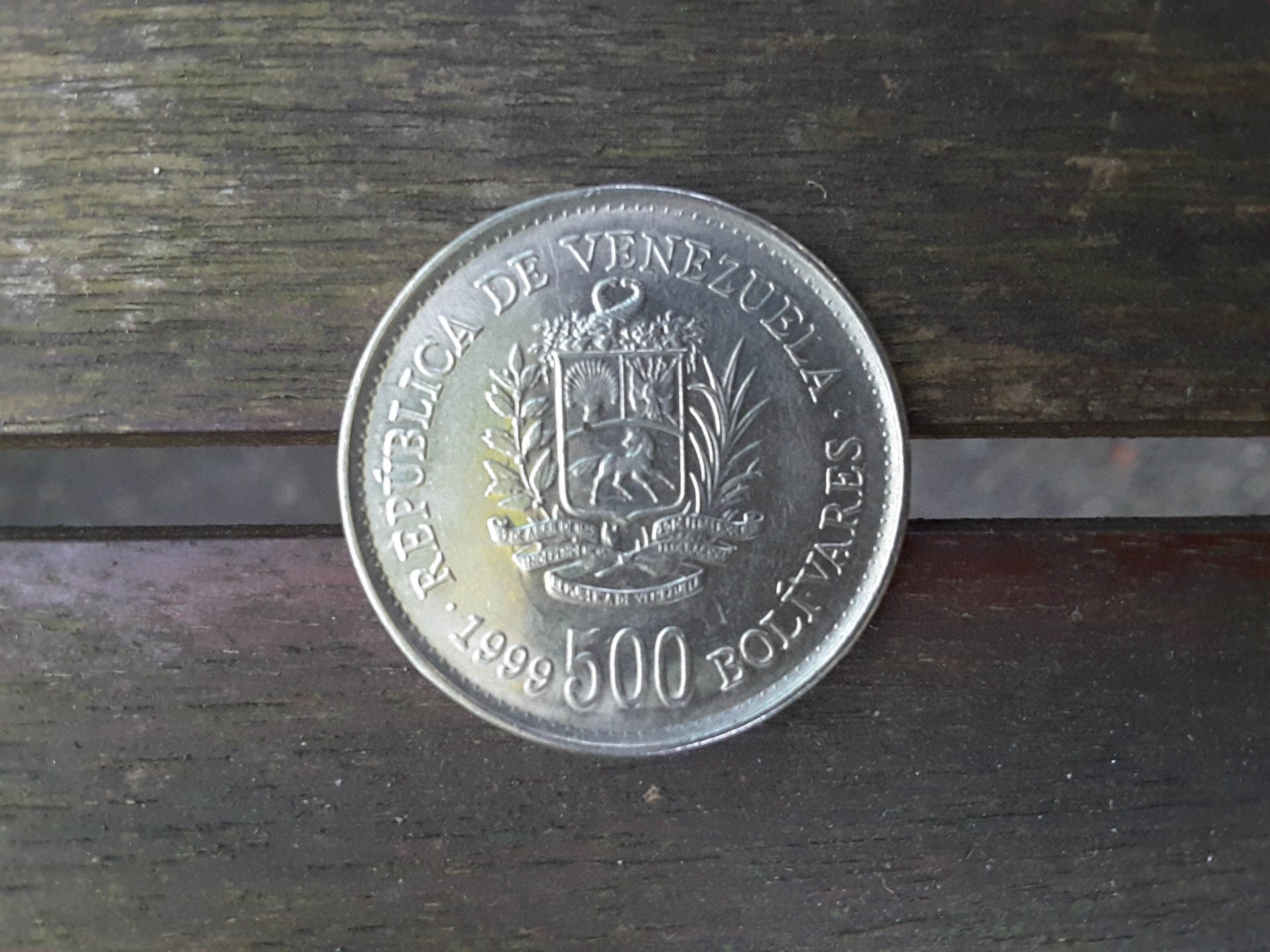 500,  Bolivares,  Venezuela,  Moneta,  Pinigai,  Pinigai,  Iš Arti,  Nuotrauka,  Medinis,  Fonas