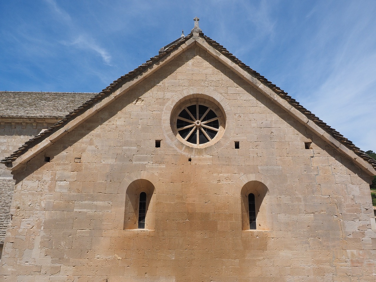 Abatija Bažnyčia, Bažnyčios Langas, Apvalus Langas, Bažnyčia, Abbaye De Sénanque, Vienuolynas, Abatija, Notre Dame De Sénanque, Cistercianų Tvarka, Gordes