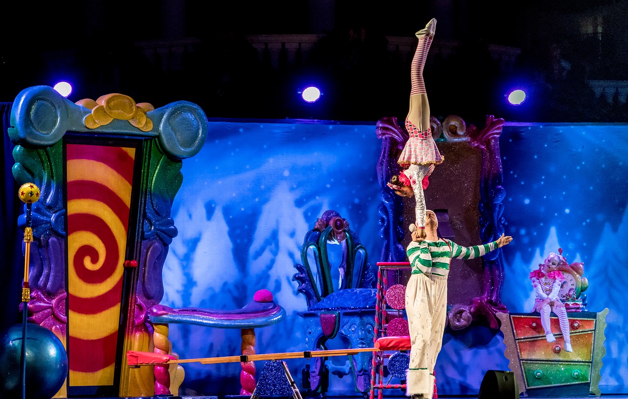 Akrobatai, Cirque Du Soleil, Kalėdų Šou, Gaylord Palmės, Orlando, Florida, Saldainiai, Kostiumai, Rodyti, Atostogų Šou