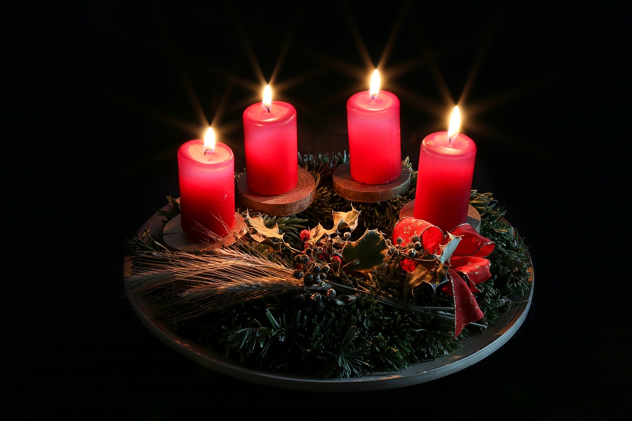 Adventas, Kalėdos, Žvakė, Atvykimo Vainikas, Kalėdų Laikas, Žvakių Šviesa, Raudona Žvakė, Nemokamos Nuotraukos,  Nemokama Licenzija