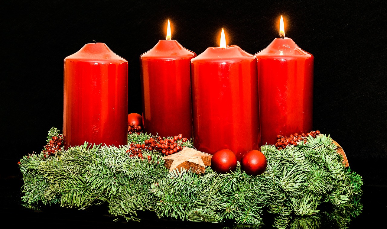 Atvykimo Vainikas, Adventas, Kalėdų Papuošalai, Žvakės, Trečioji Žvakė, Šviesa, Liepsna, Kontempliatyvas, Žvakių Šviesa, Kalėdos
