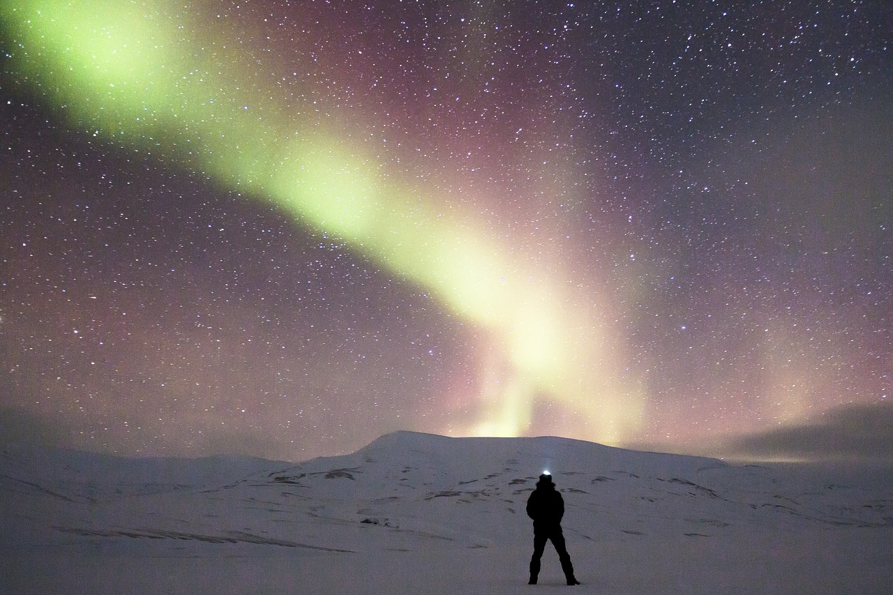 Nuotykis, Aurora, Aurora Borealis, Stargazing, Žibintai, Spalvos, Žiemos, Sniegas, Arktinė, Snieguotas Kraštovaizdis