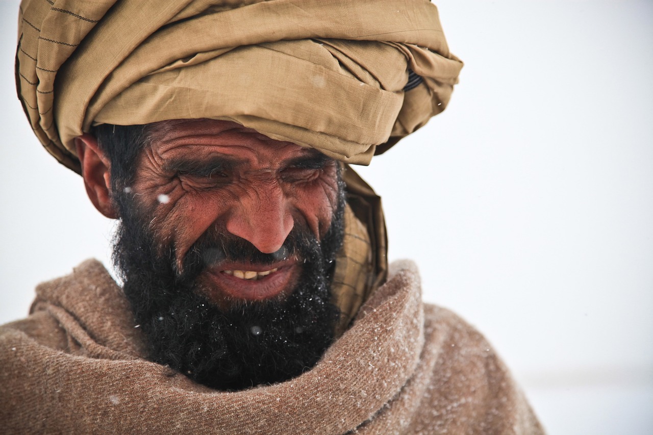 Afghani, Vyras, Portretas, Asmuo, Šaltas, Žiema, Karas, Ledinis, Snaigės, Gaubtu