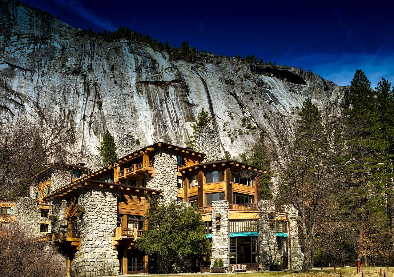 Ahwahnee Hotel, Josemito Nacionalinis Parkas, Kalifornija, Apgyvendinimas, Pastatas, Architektūra, Orientyras, Istorinis, Kalnas, Miškas