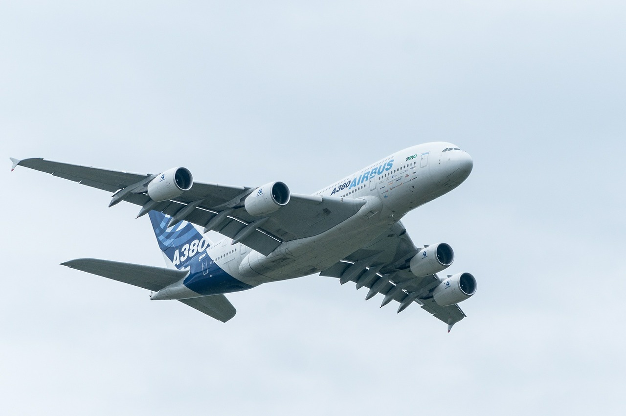 Airbus, Orlaivis, Keleiviniai Orlaiviai, A380, Skristi, Skrydis, Manevras, Dangus, Flugshow, Kampas