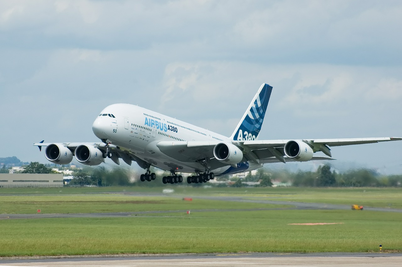 Airbus, A380, Lėktuvas, Reaktyvinis, Takas, Skrydis, Aviacija, Skraidantis, Orlaivis, Lėktuvas