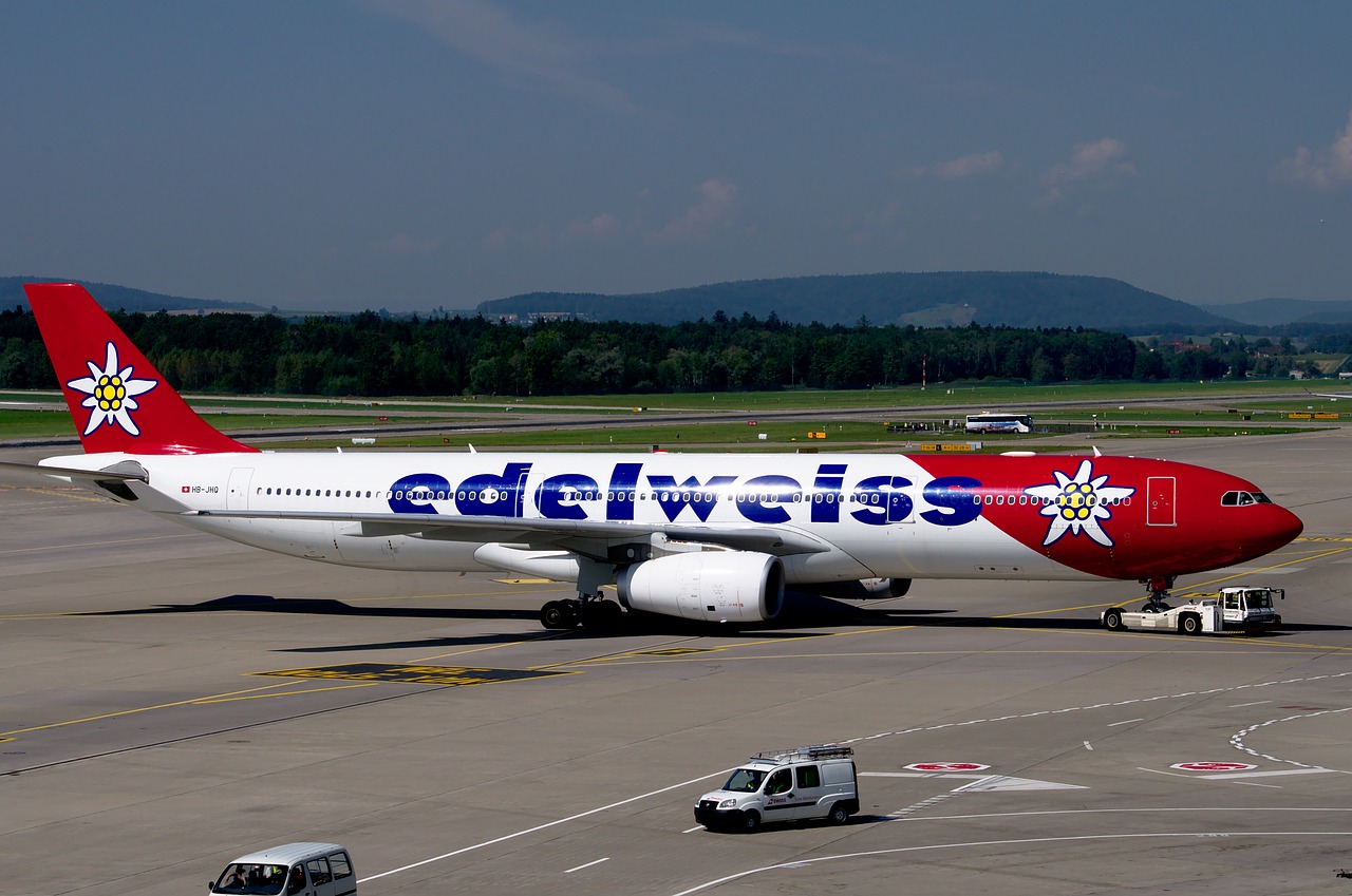 Airbus A330, Edelweiss, Oro Uostas Zurich, Reaktyvinis, Aviacija, Transportas, Oro Uostas, A330, Tarmac, Airbus