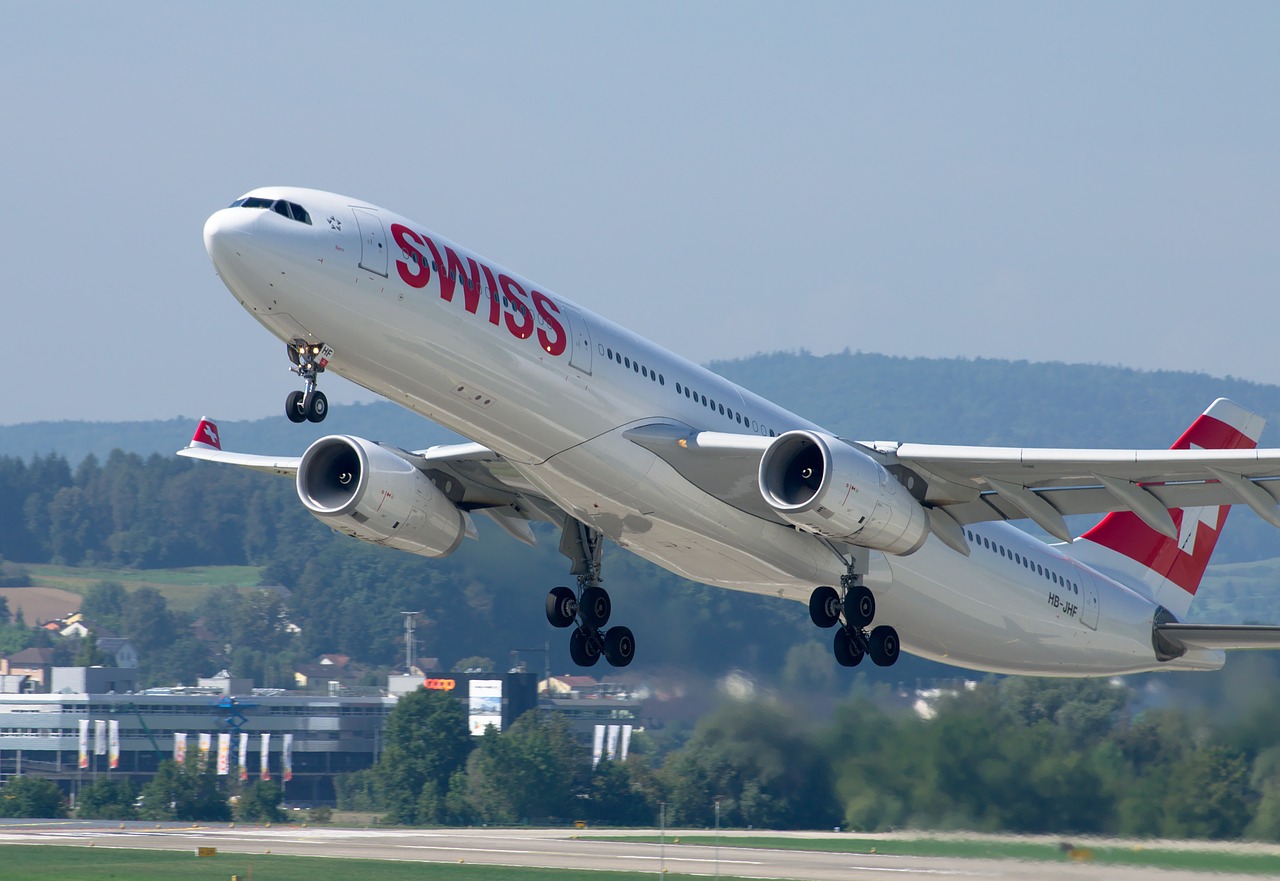 Airbus A330, Swiss Airlines, Oro Uostas Zurich, Reaktyvinis, Aviacija, Transportas, Oro Uostas, Orlaivis, Skrydis, Išvykimas