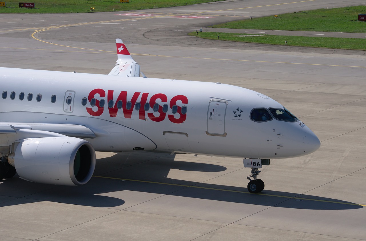 Bombardier Cs100, Swiss Airlines, Orlaivis, Oro Uostas, Zurich, Zrh, Oro Uostas Zurich, Šveicarija, Transportas, Skristi