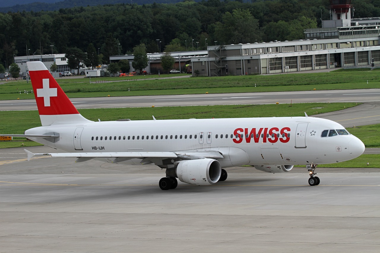 Orlaivis, Swiss, Aviacija, Swiss Airlines, Oro Uostas Zurich, Oro Uostas, Skrydis, Zurich, Išvykimas, Tarmac