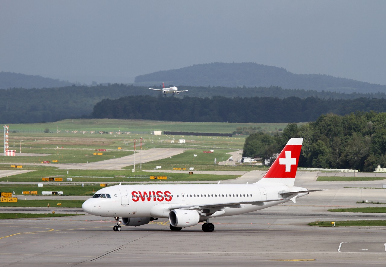 Orlaivis, Swiss, Swiss Airlines, Aviacija, Oro Uostas Zurich, Oro Uostas, Transportas, Skrydis, Zurich, Tarmac