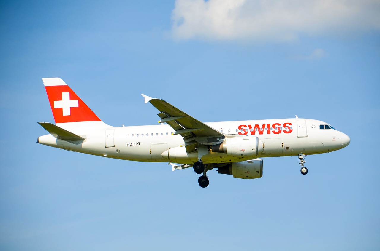 Orlaivių,  Reaktyvinis,  Šveicarijos,  Airbus,  A319,  Kelionė,  Skrydis,  Keleivinis Lėktuvas,  Oro Uostas,  Purkštukai