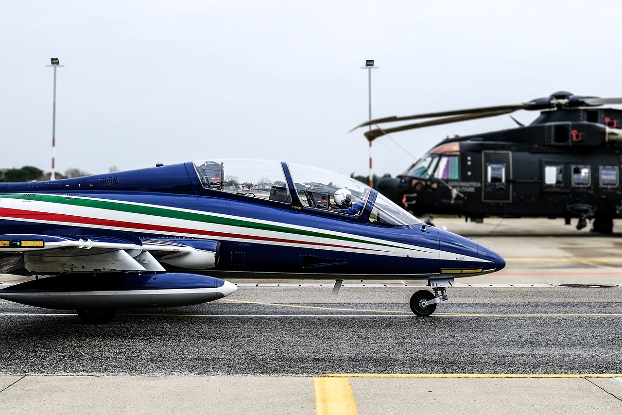 Orlaivių,  Tricolor Strėlės,  Skrydis,  Italija,  Trispalvė,  Kaskadininkų,  Strėlės,  Oro Jėga,  Italija Vėliavos,  Frecce Tricolori