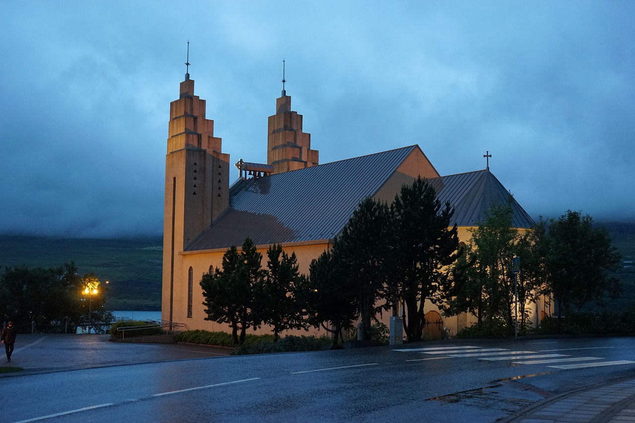 Akureyri, Bažnyčia, Iceland, Abendstimmung, Apšviestas, Nemokamos Nuotraukos,  Nemokama Licenzija