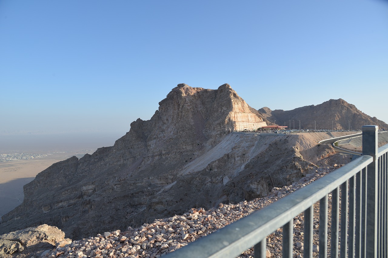 Al Ain, Kalnas, Geležinkelis, Mėlynas Dangus, Nemokamos Nuotraukos,  Nemokama Licenzija