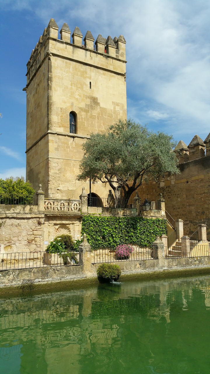Alcázar De Los Reyes Cristianos, Krikščionių Monarchų Pilis, Cordoba Alcazar, Alcazar Cordoba, Nemokamos Nuotraukos,  Nemokama Licenzija