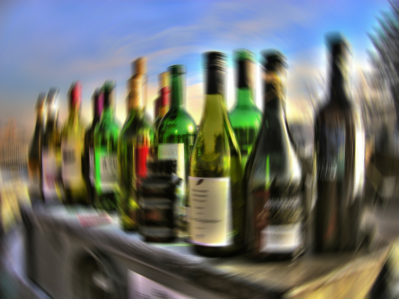 Alkoholis, Gerti, Alkolizmas, Buteliai, Stiklas, Konteineris, Stiklinis Indas, Gėrimai, Raudonas Vynas, Vynas