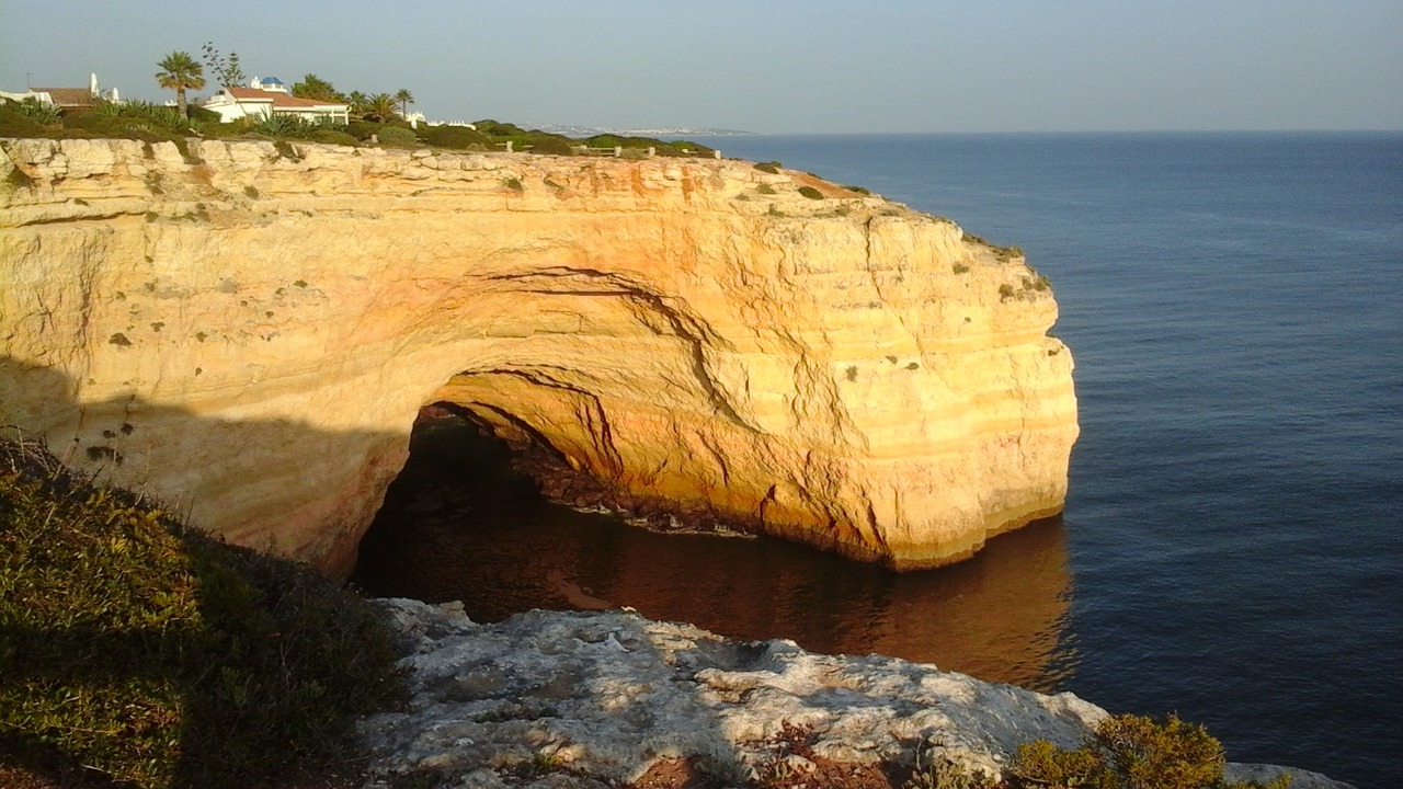 Algarve, Uolos, Vandenynas, Smiltainis, Urvas, Pakrantė, Nemokamos Nuotraukos,  Nemokama Licenzija