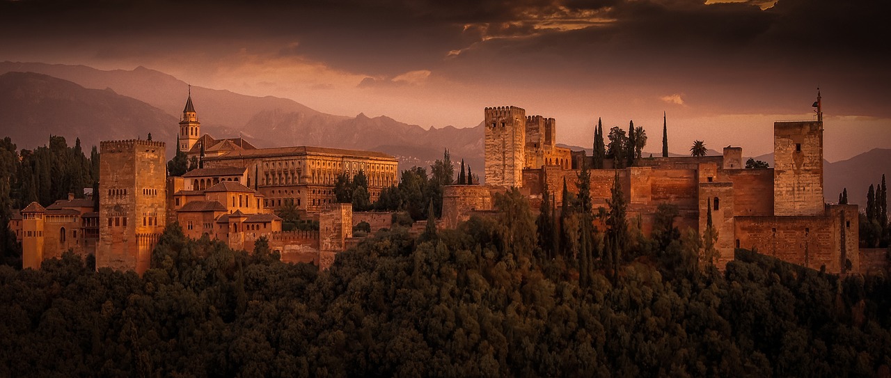 Alhambra, Stiprumas, Fortifikacija, Ispanija, Pilis, Užraktas, Istorija, Andalūzija, Istorinis Paminklas, Nemokamos Nuotraukos