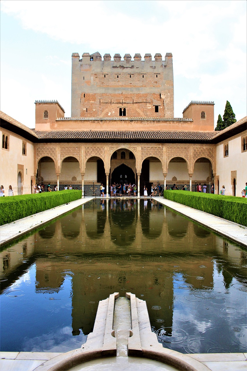 Alhambra,  Rūmai,  Andalūzija,  Granada,  Turizmas,  Veidrodinis,  Arabiškas,  Atspindys,  Architektūra, Nemokamos Nuotraukos