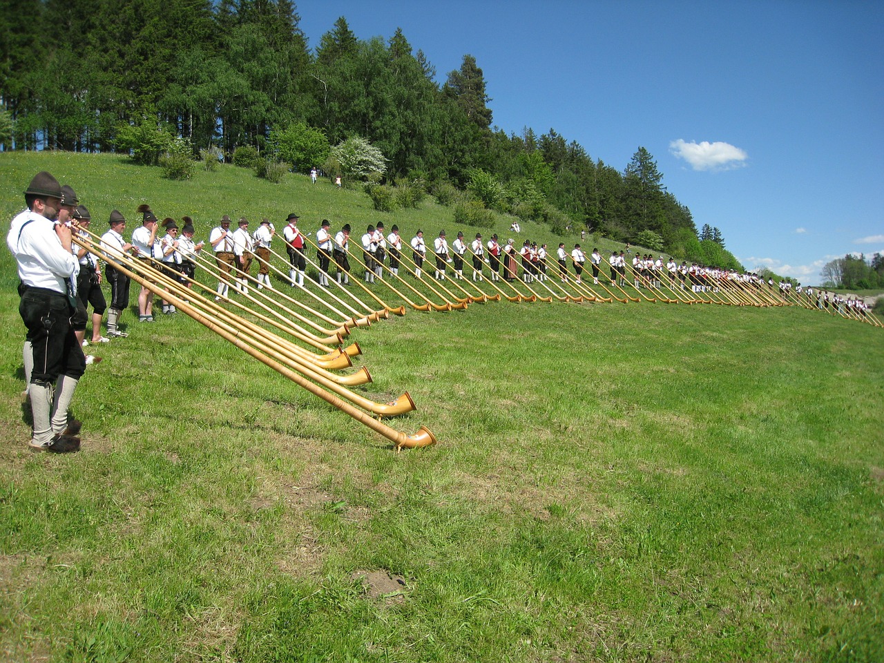 Allgäu, Alphorn, Alfroninis Vėjo Susitikimas, Kostiumas, Pieva, Dangus, Nemokamos Nuotraukos,  Nemokama Licenzija