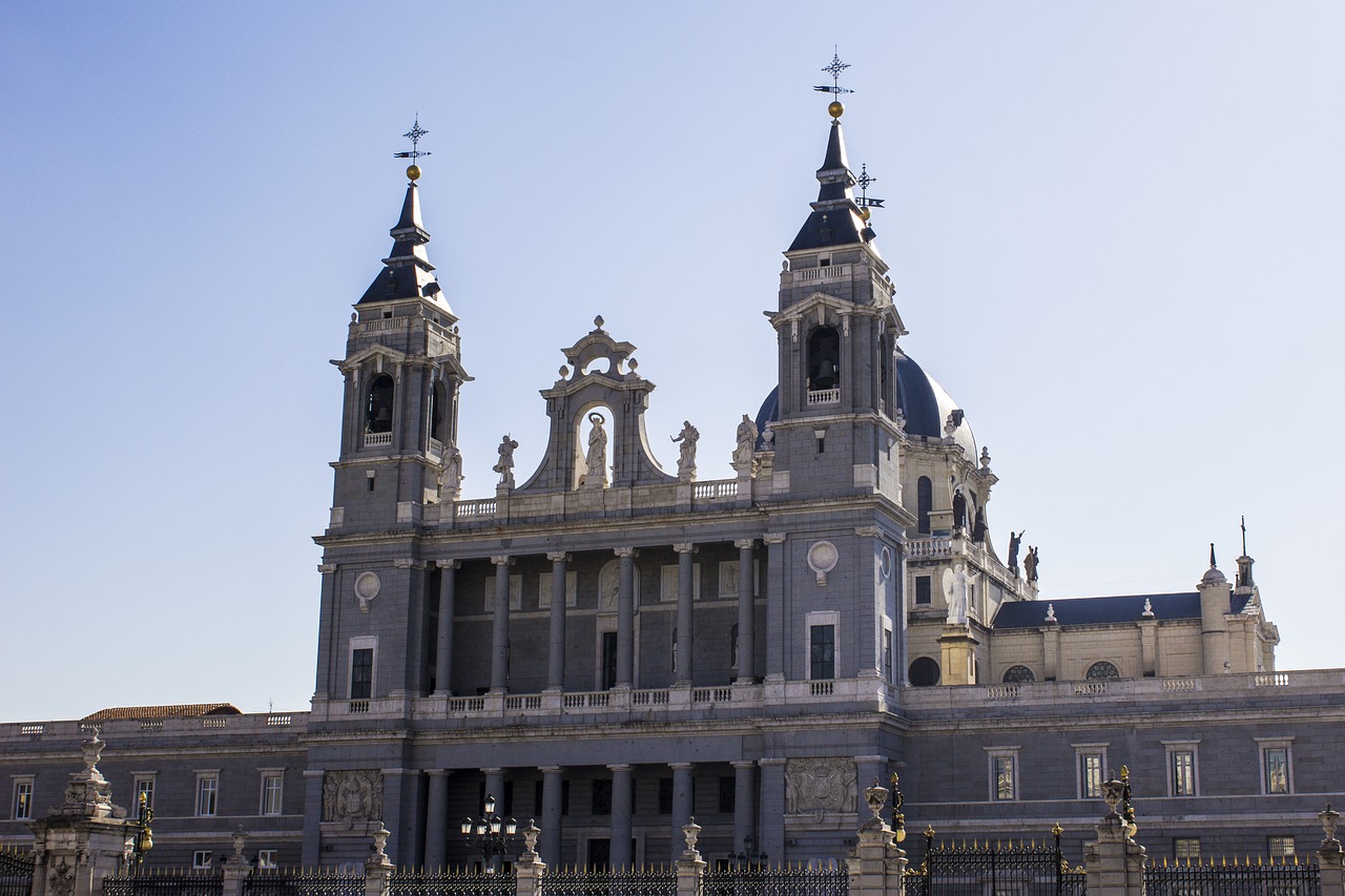 Almudenos Katedra, Karališkasis Rūmai, Bažnyčia, Šventykla, Krikščionybė, Katalikų, Katalikybė, Madride, Akmuo, Kelionė Madridas