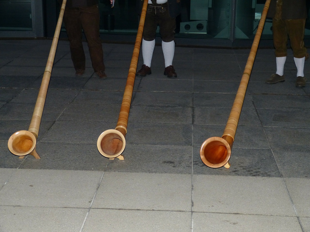 Alphorn, Bavarija, Kostiumas, Muzika, Tradicija, Instrumentas, Kaimo Festivalis, Vėjo Instrumentas, Ragas, Nemokamos Nuotraukos