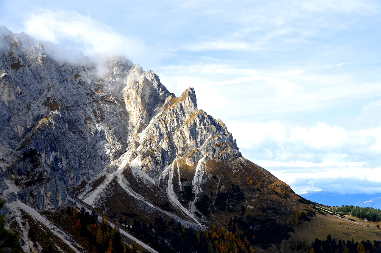 Alpių, Kalnai, Dolomitai, Peitlerkofel, Rokas, Debesys, Laisvalaikis, Vasara, Atsipalaiduoti, Šventė