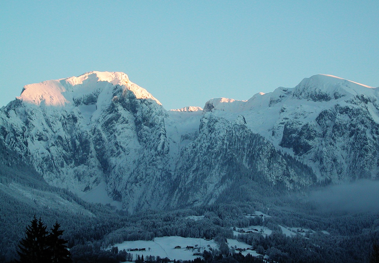 Alpių, Kalnai, Alpenglühen, Apšviestas, Aukščiausiojo Lygio Susitikimas, Kraštovaizdis, Sniegas, Kalnų Viršūnių Susitikimas, Žiema, Snieguotas