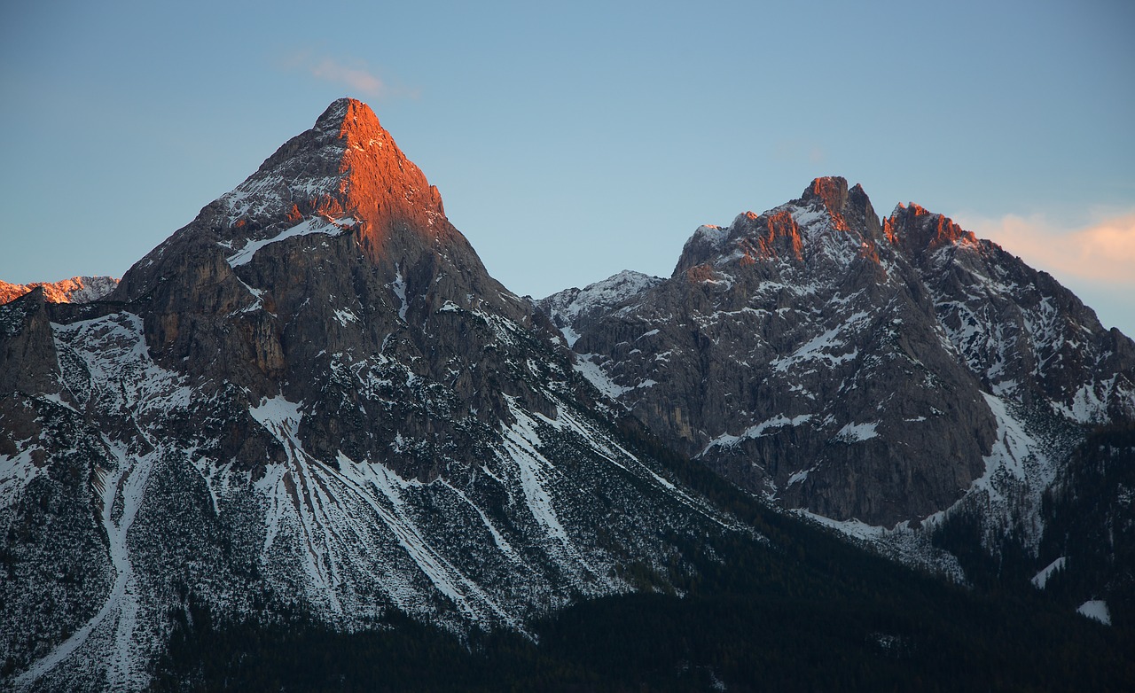 Alpių, Alpenglühen, Kalnai, Aukščiausiojo Lygio Susitikimas, Žiema, Apšviestas, Sniegas, Raudona, Vakaro Saulė, Nuotaika