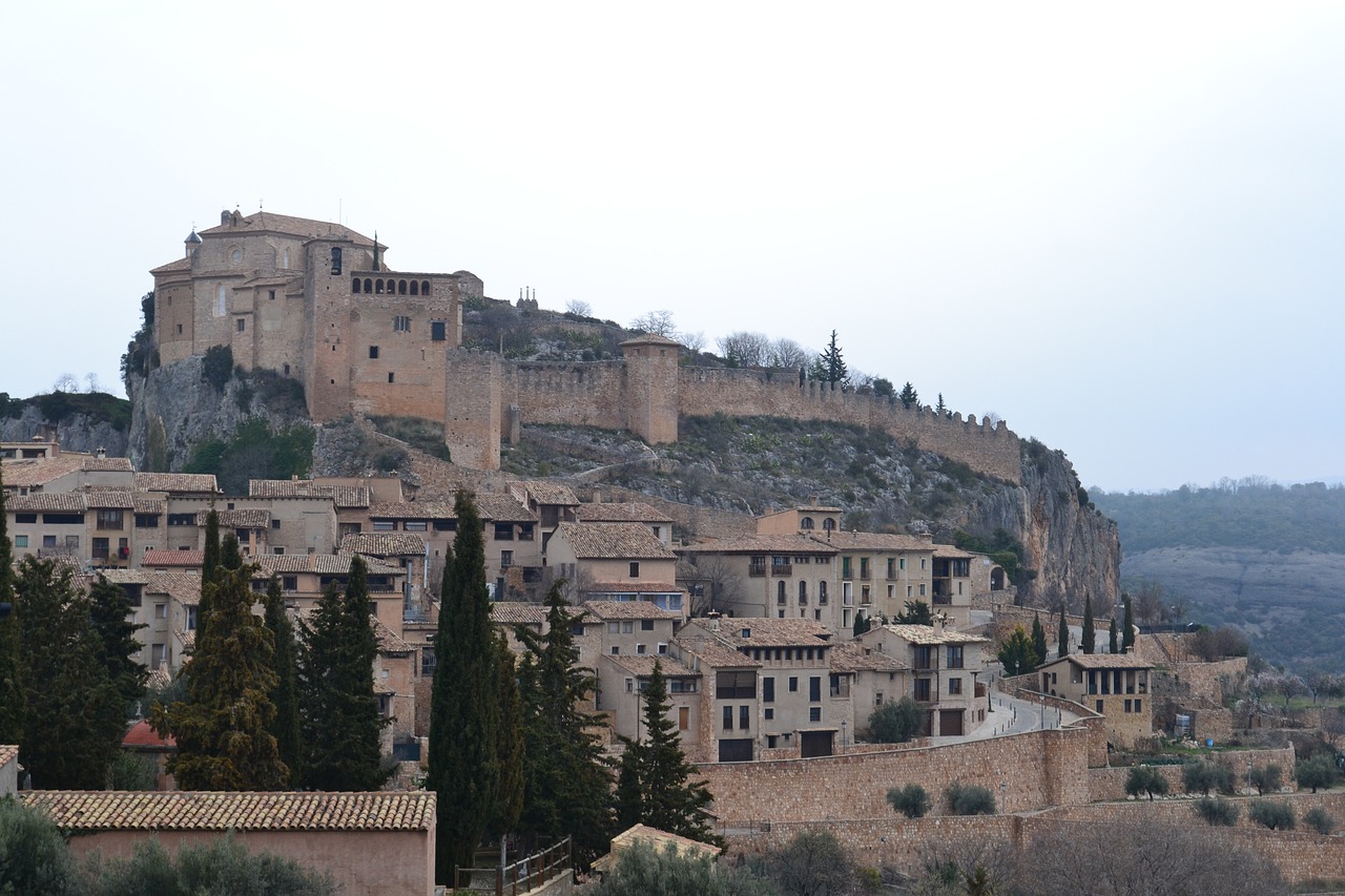 Alquazar, Huesca, Žmonės, Kalnas, Nemokamos Nuotraukos,  Nemokama Licenzija