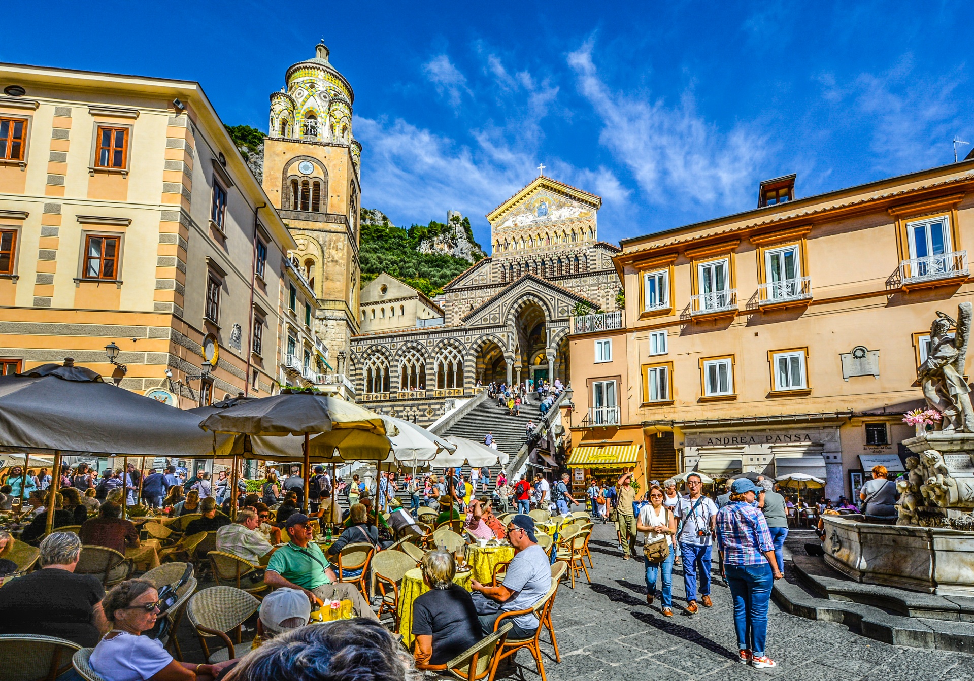 Katedra,  Amalfi,  Turistai,  Minios,  Kavinė,  Restoranas,  Žingsniai,  Fontanas,  Turizmas,  Kelionė