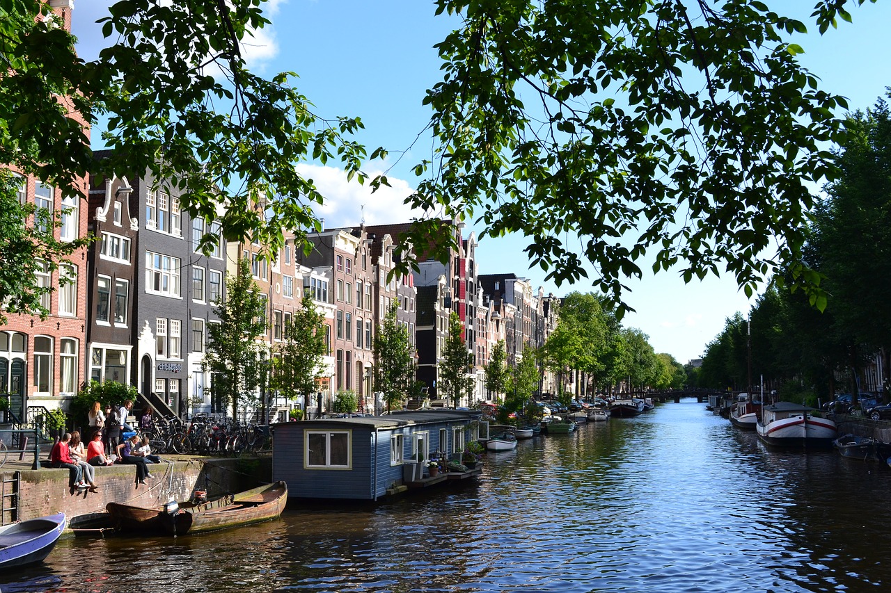 Amsterdamas, Kanalas, Baržos, Nyderlandai, Holland, Kanalai, Architektūra, Valtys, Prieplauka, Valtis