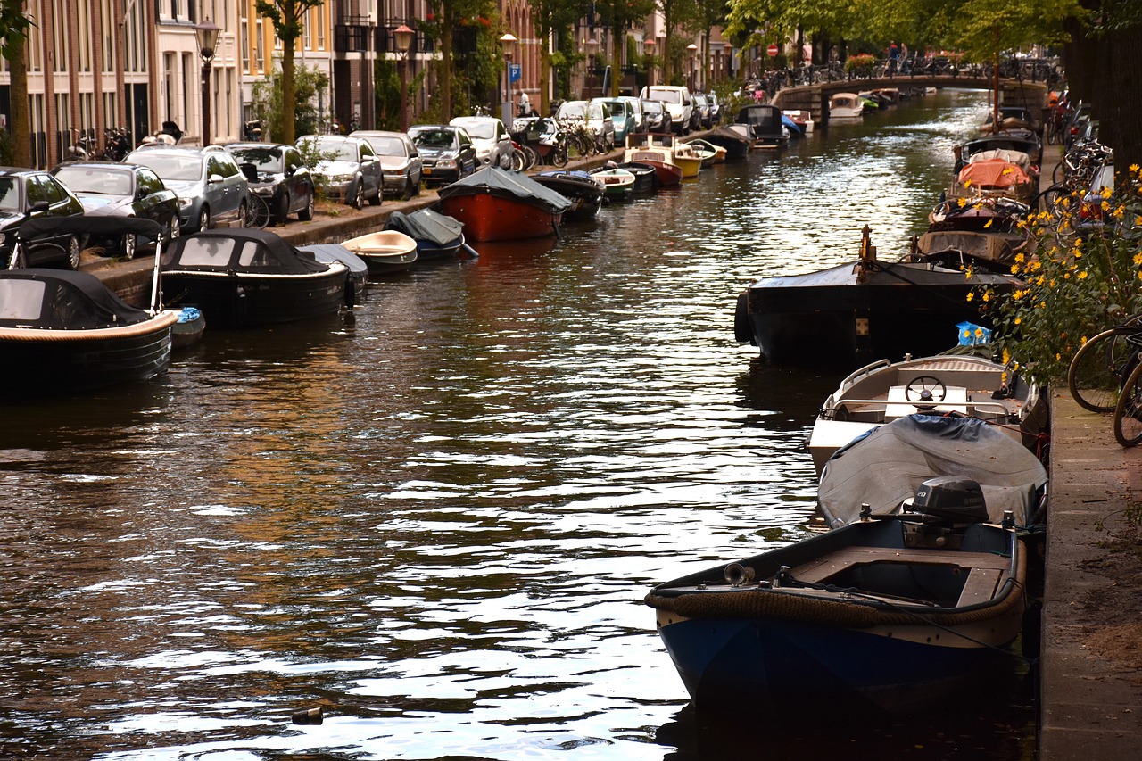 Amsterdamas, Kanalas, Boot, Kanalas, Nyderlandai, Holland, Kelionė, Miestas, Vandens Kelias, Turizmas