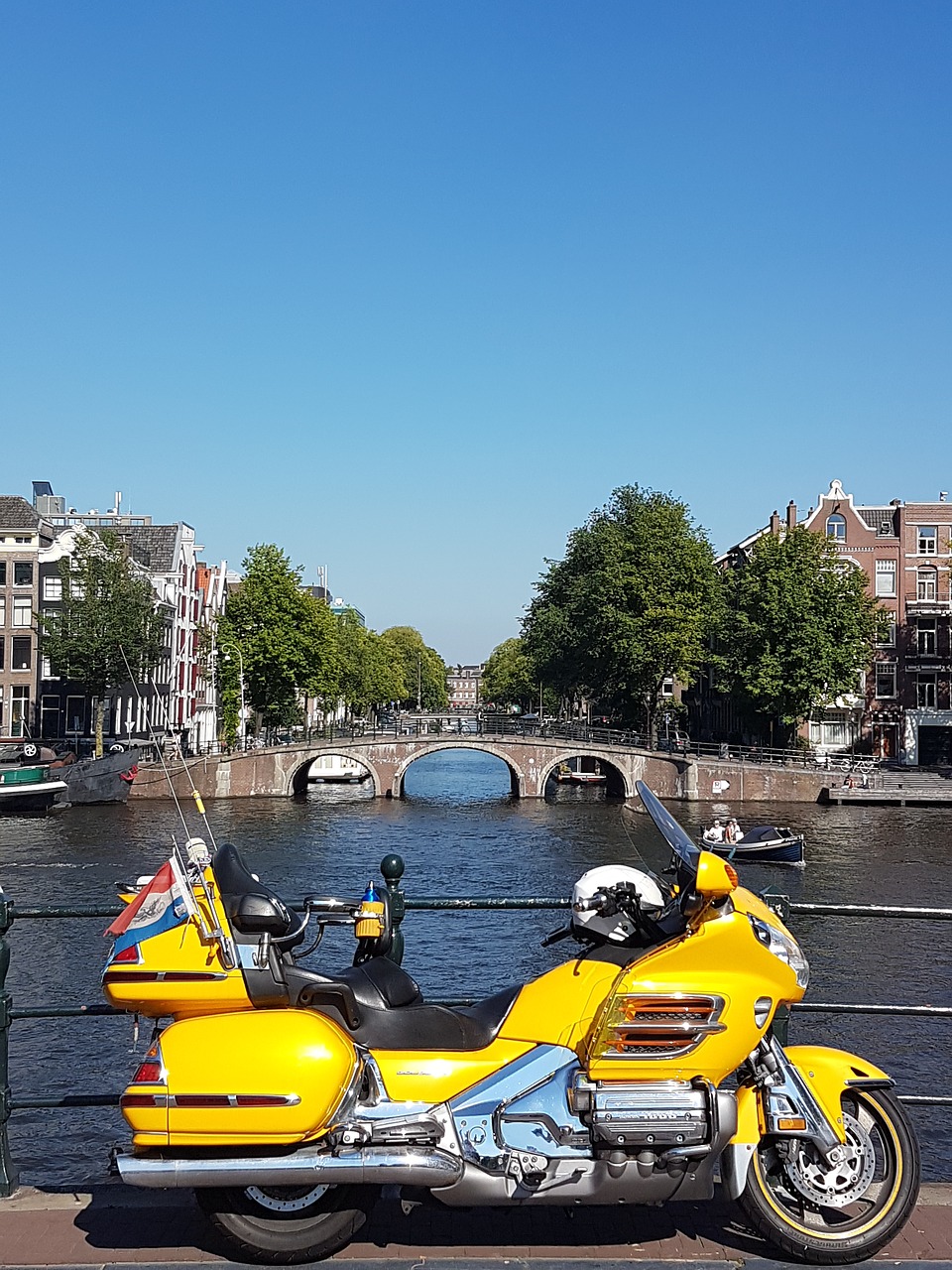 Amsterdamas, Amstel, Nyderlandai, Miestas, Kanalo Namas, Carré, Kanalai, Mėlynas Dangus, Miestas, Kanalas