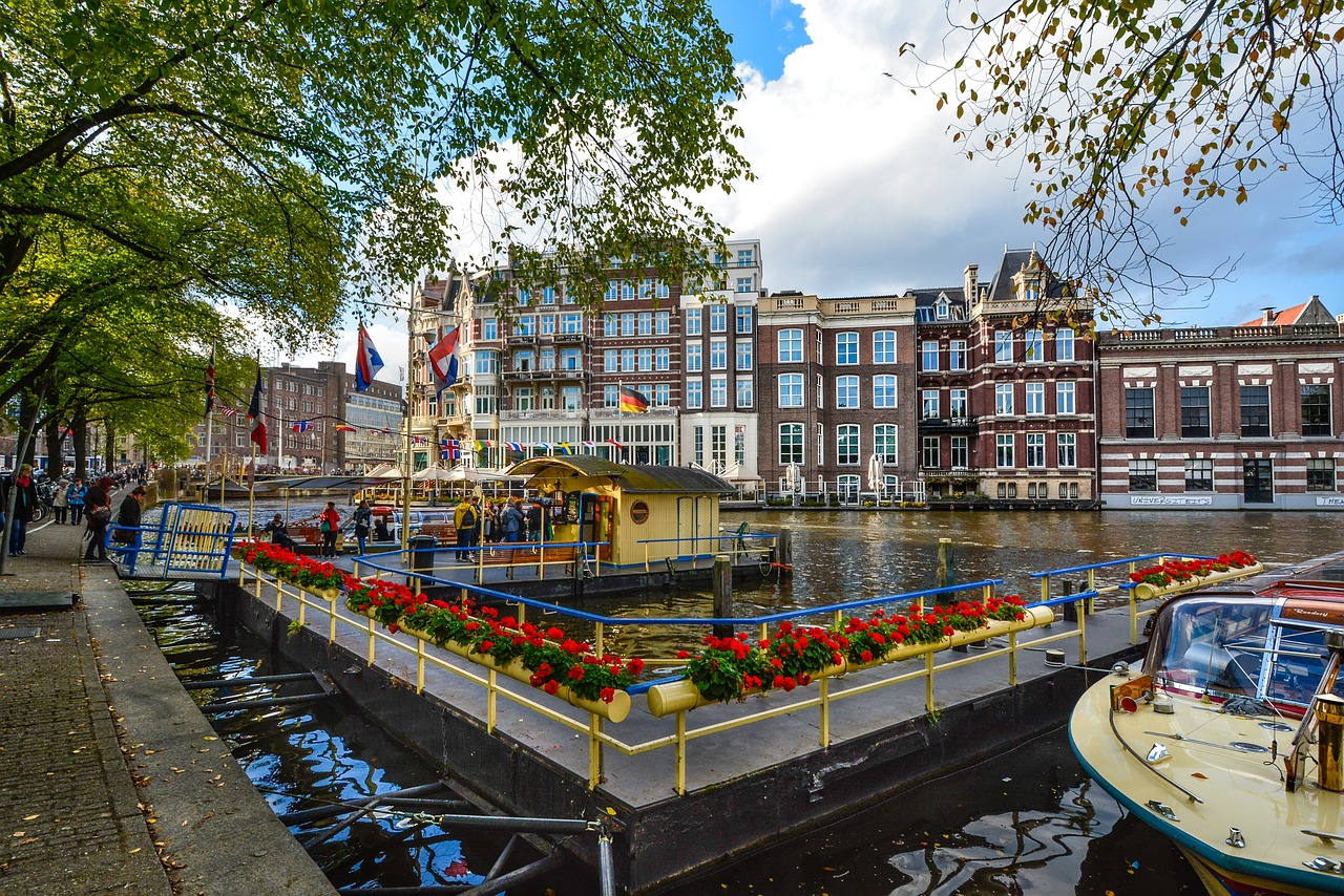 Amsterdamas, Gėlės, Upė, Kanalas, Nyderlandai, Holland, Valtis, Miestas, Europietis, Vanduo
