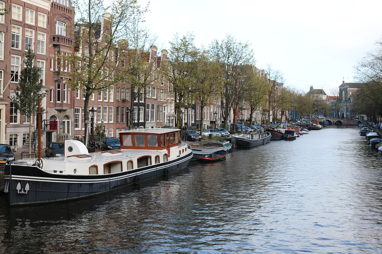 Amsterdamas, Nyderlandai, Kapitalas, Miestas, Architektūra, Holland, Kelionė, Kanalas, Europa, Pastatas
