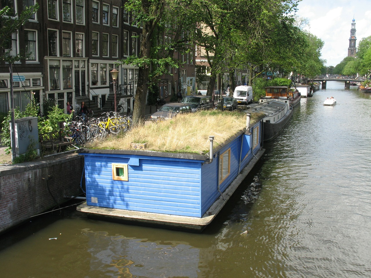 Amsterdamas, Barža, Kanalas, Namas Ant Vandens, Žolė Ant Stogo, Nemokamos Nuotraukos,  Nemokama Licenzija