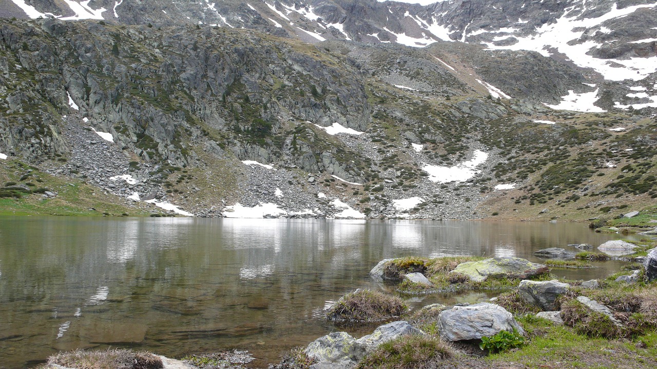 Andorra, Gėlės, Kalnai, Šventė, Pirėnai, Midi-Pirenejos, Gamta, Kraštovaizdis, Kalninis Ežeras, Vanduo