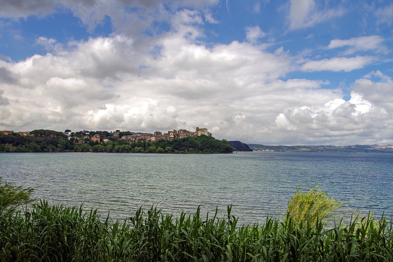 Anguillara, Ežeras Bracciano, Roma, Lazio, Italy, Kraštovaizdis, Istorinis Kaimas, Ežeras, Kaimas, Nemokamos Nuotraukos