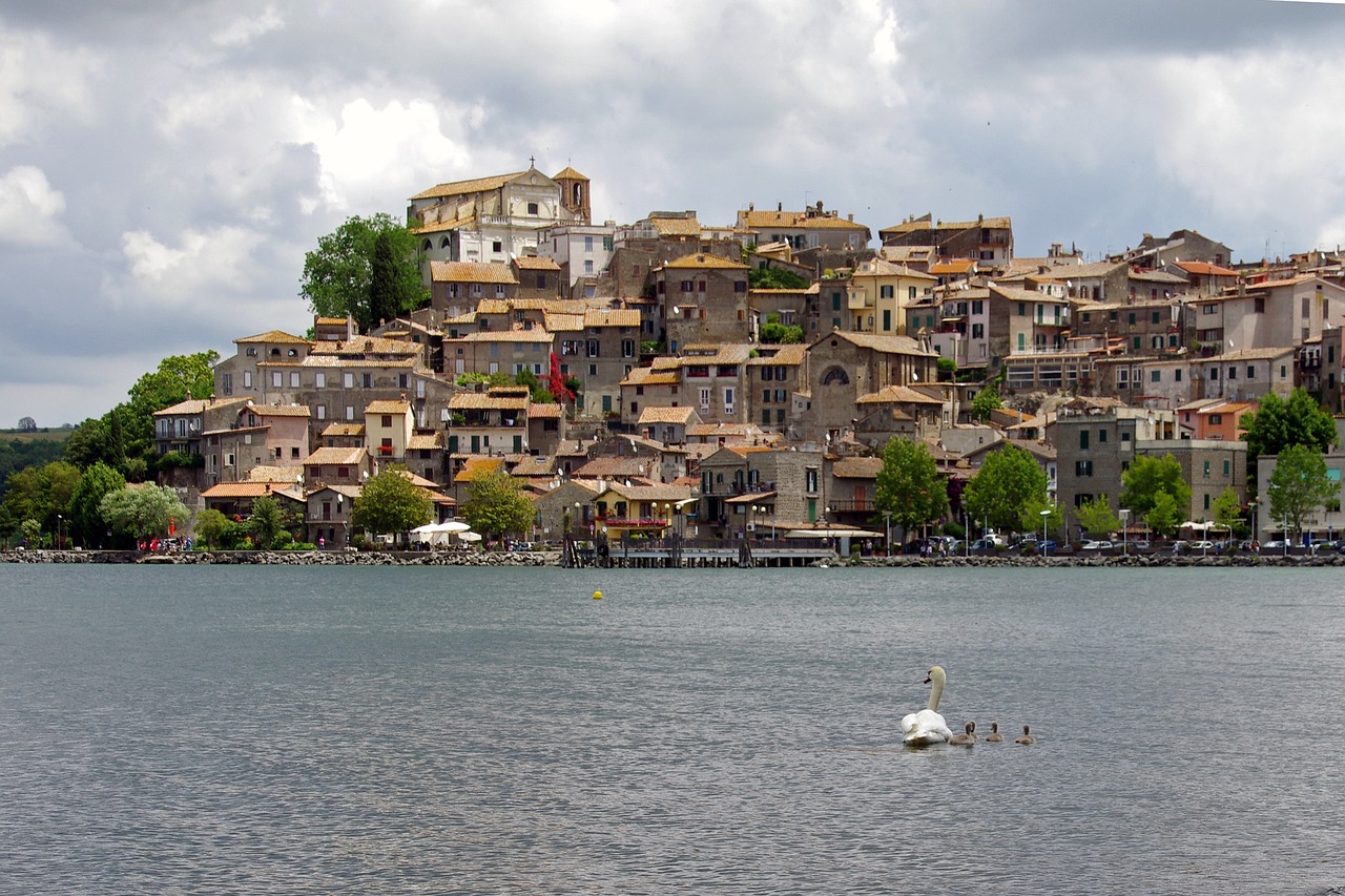 Anguillara, Ežeras Bracciano, Roma, Lazio, Italy, Kraštovaizdis, Istorinis Kaimas, Ežeras, Kaimas, Nemokamos Nuotraukos