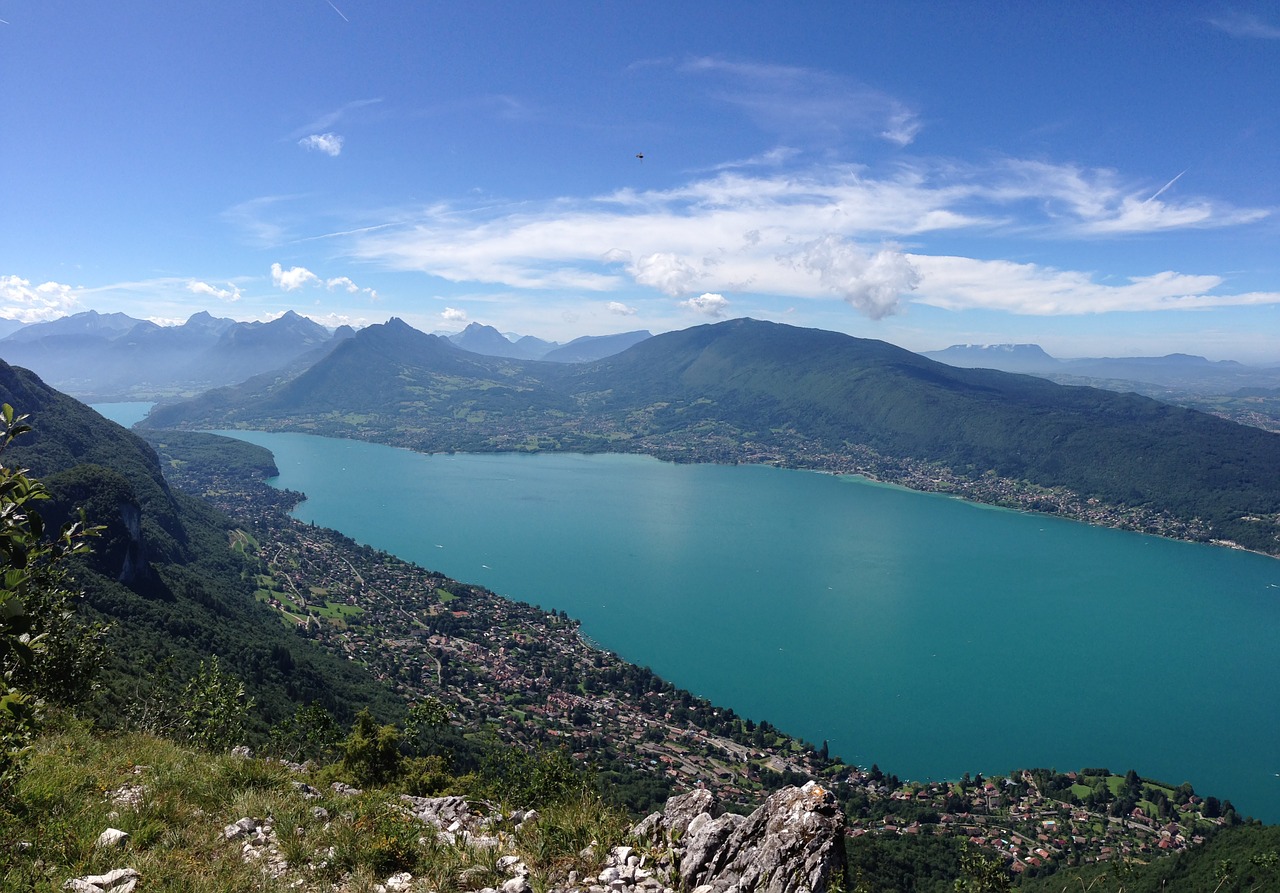 Annecy, Ežeras, Kalnas, Annecy Ežeras, Vandens Kraštas, Grožis, Ramus, Pagrįstas, France, Vasara