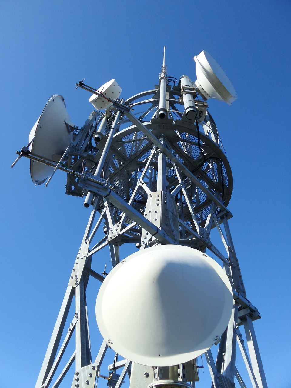 Antena, Gsm, Mobilus, Transliuoti, Bokštas, Ląstelinis, Komunikacija, Telekomunikacijos, Transmisija, Mikrobangų Krosnelė Siųstuvas