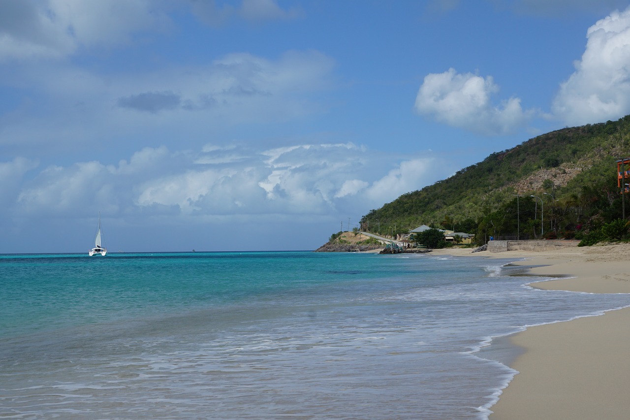 Antigua, Karibai, Papludimys, Jūra, Vandenynas, Mėlynas, Plaukti, Linksma, Vanduo, Boot