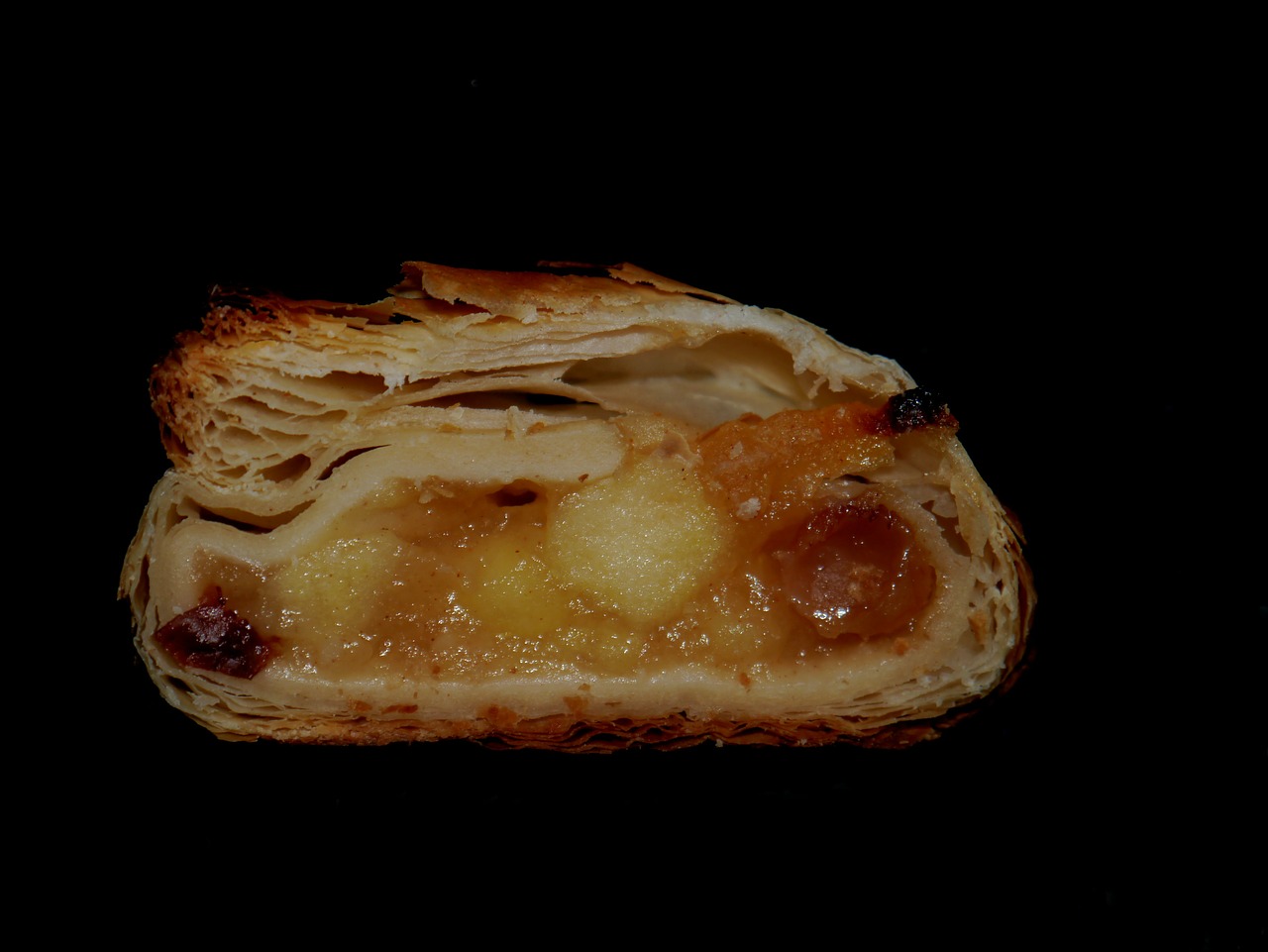 Obuolių Strudelas, Tešlos Gaminiai, Obuolys, Raisin, Tortas, Desertas, Saldus, Nemokamos Nuotraukos,  Nemokama Licenzija